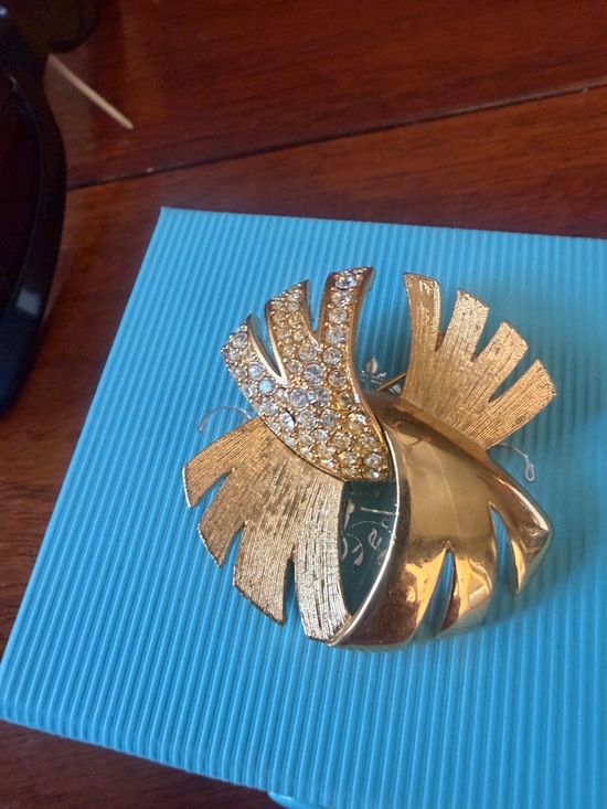 Jewelry - Givenchy 1970 Gold Crystal Leaf Statement Brooch Women Jewelry